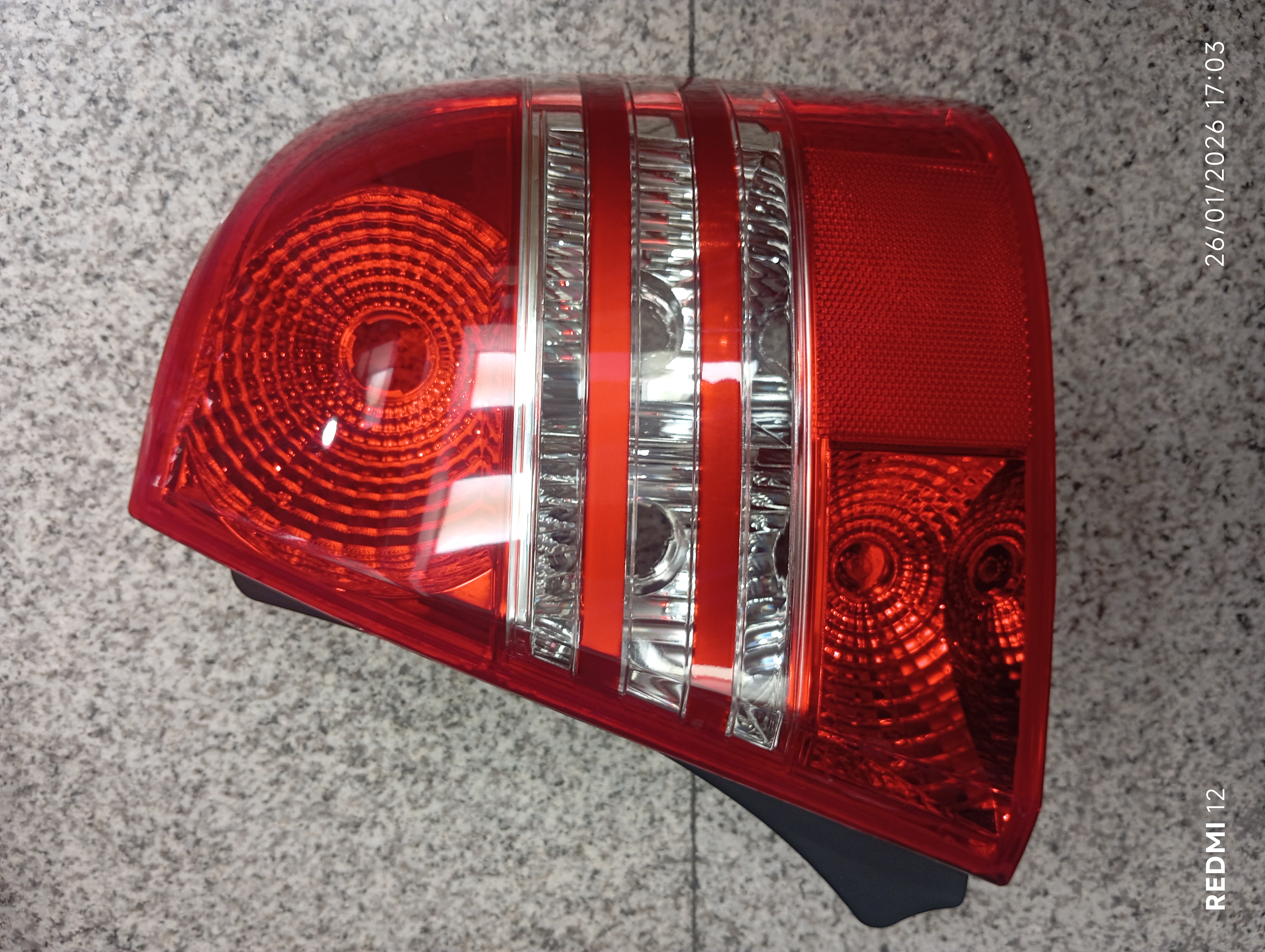 خطر عقب سه خط (بنزی) سمت راست شاگرد مناسب برای مزدا ۳۲۳