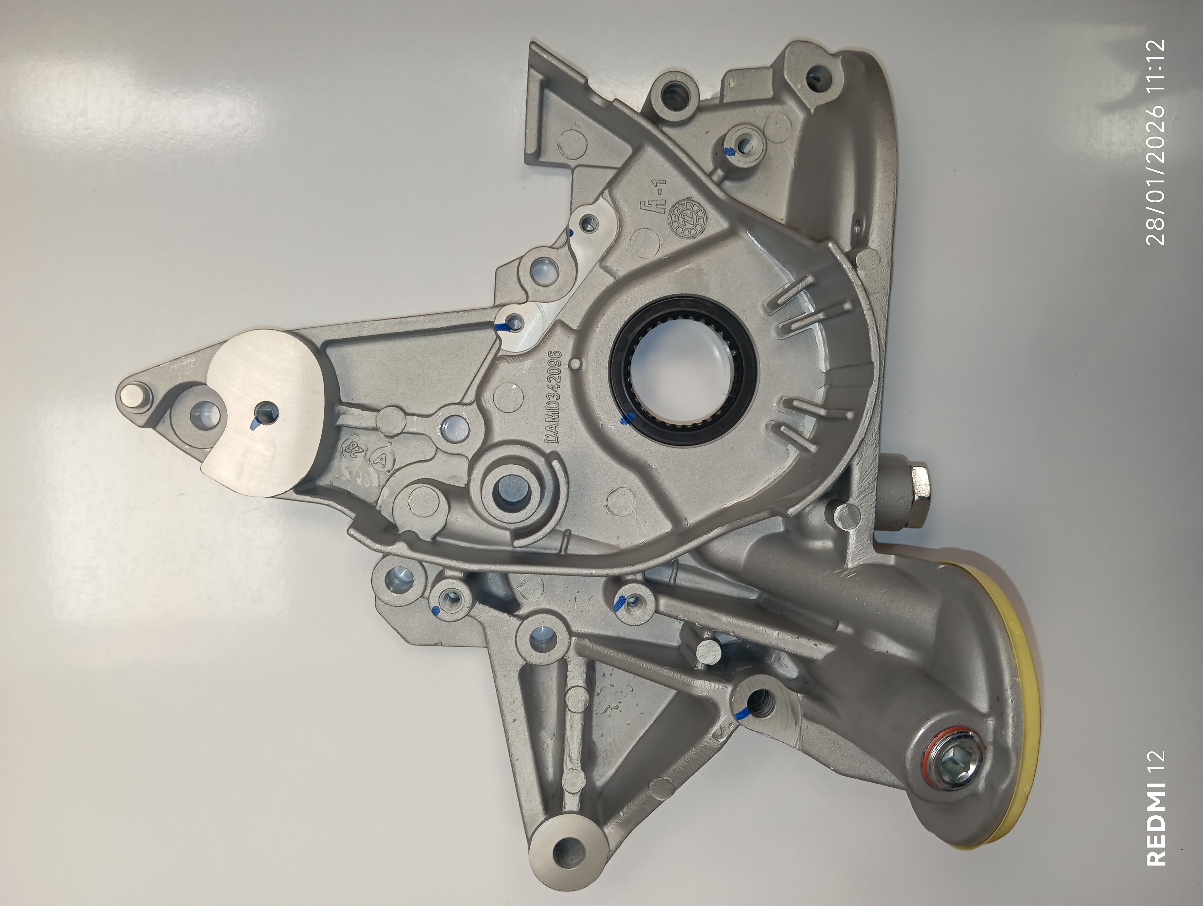 اویل پمپ یا پمپ روغن مناسب برای وانت کارا ۲۰۰۰‌ چینی