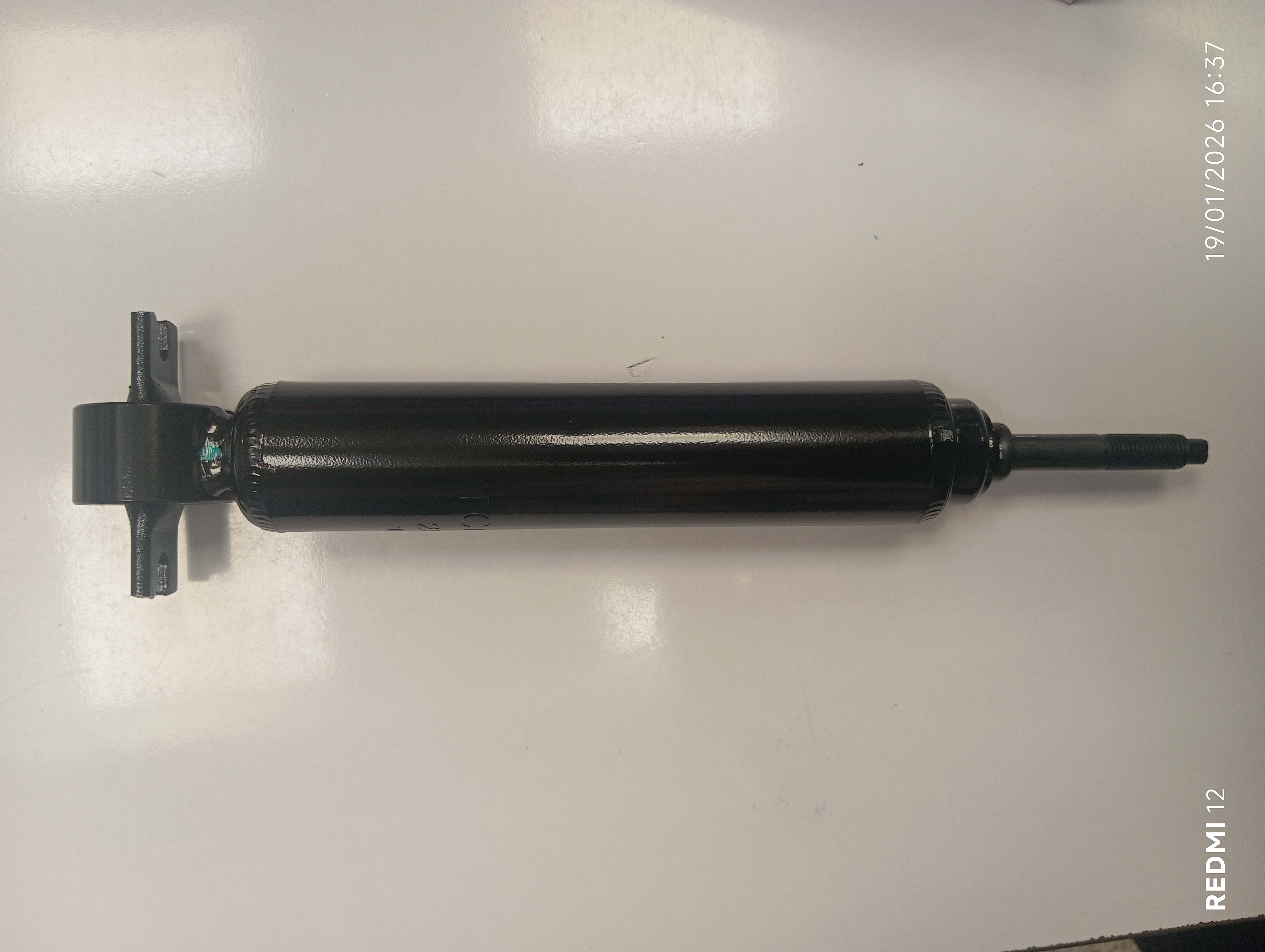 تصویر کمک فنر جلو مزدا وانت برند توکیکو ژاپن 